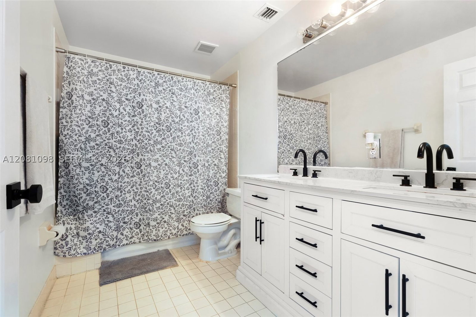 Real estate property located at 18222 27 Street, Broward, Silver Lakes Phase Iii, Miramar, FL
