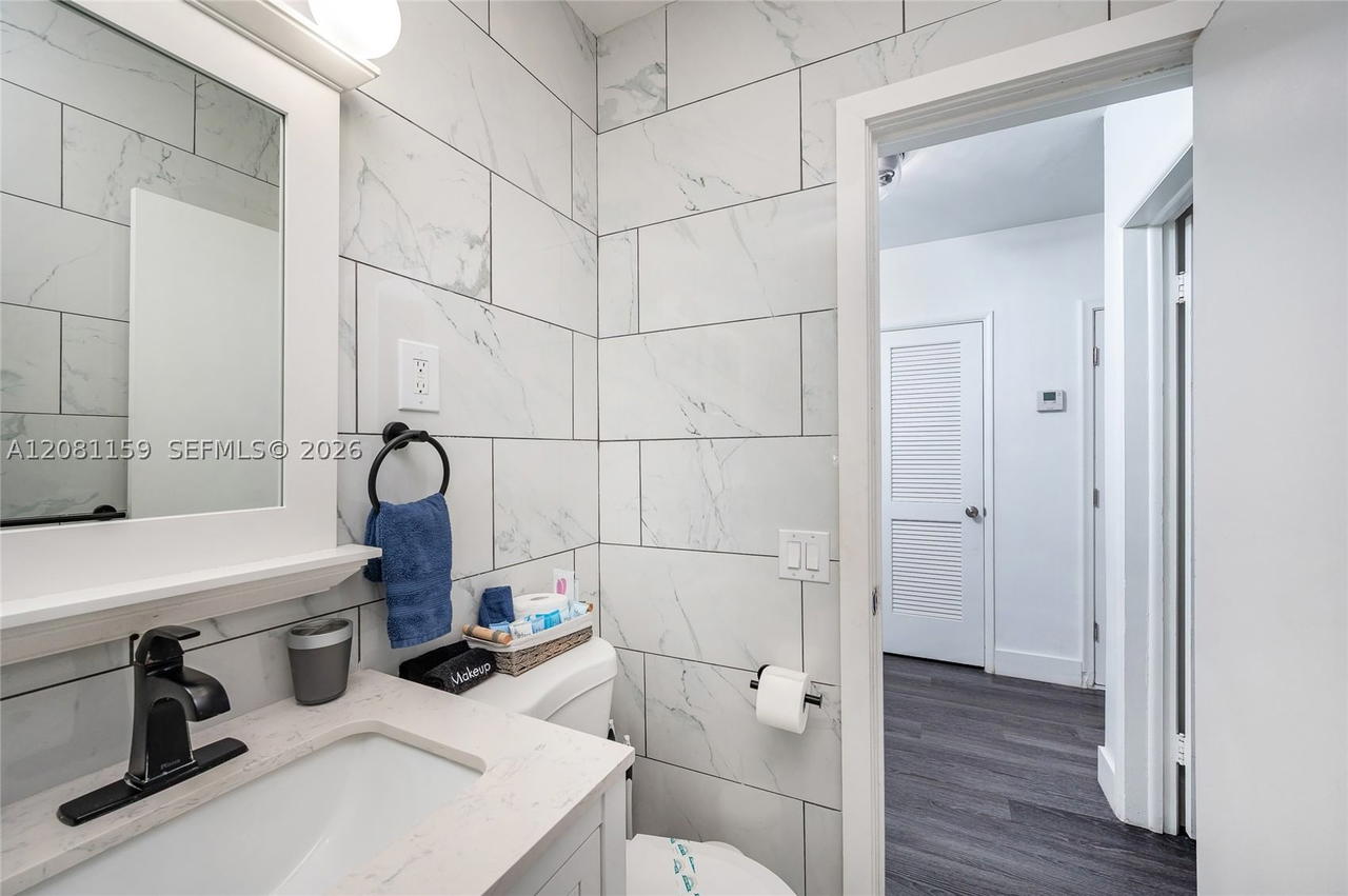 Real estate property located at 1704 Le Jeune Rd, Miami-dade, Coral Groves, Coral Gables, FL