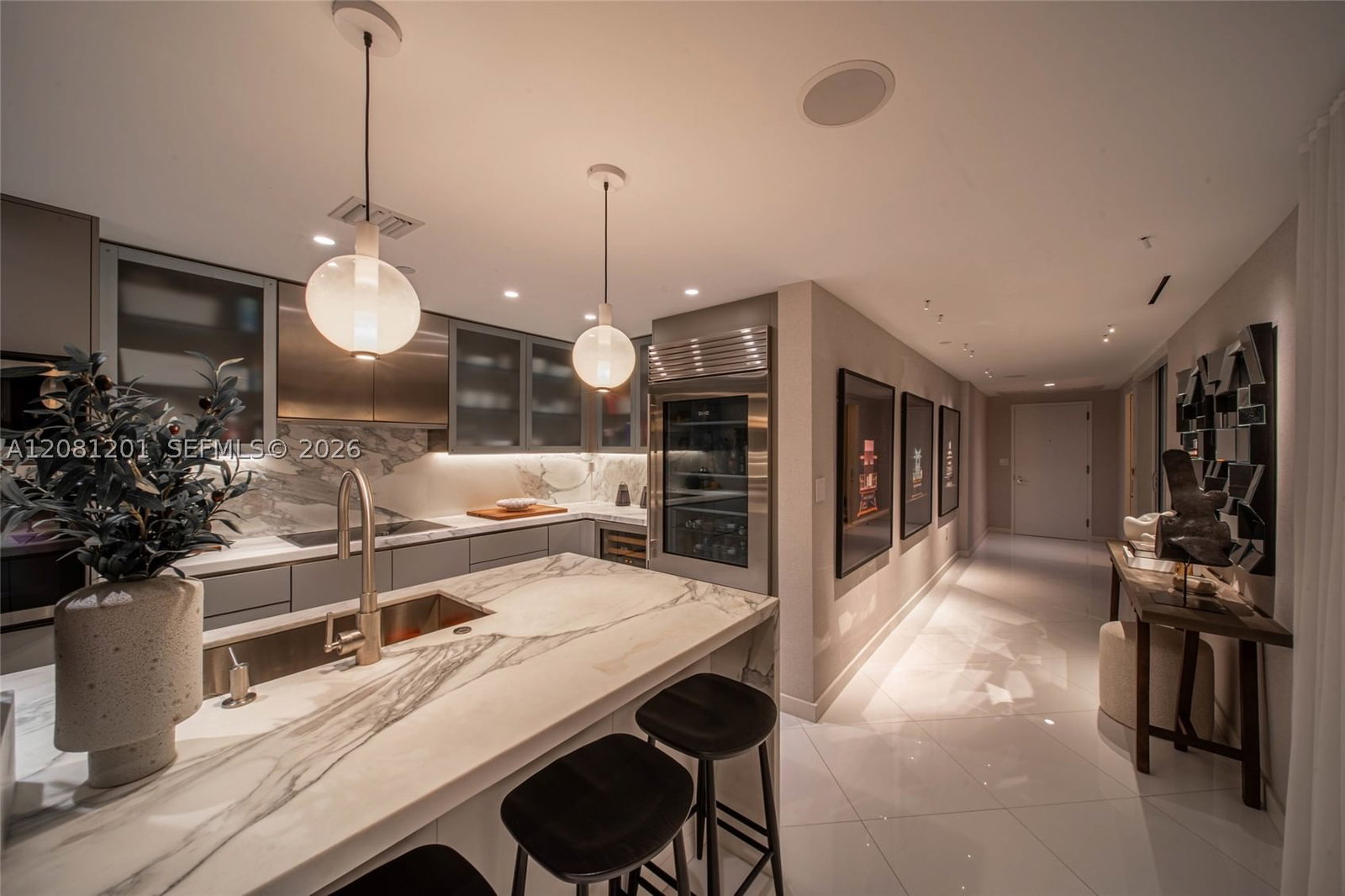 Real estate property located at 520 West Ave #601, Miami-dade, The Bentley Bay Condo, Miami Beach, FL