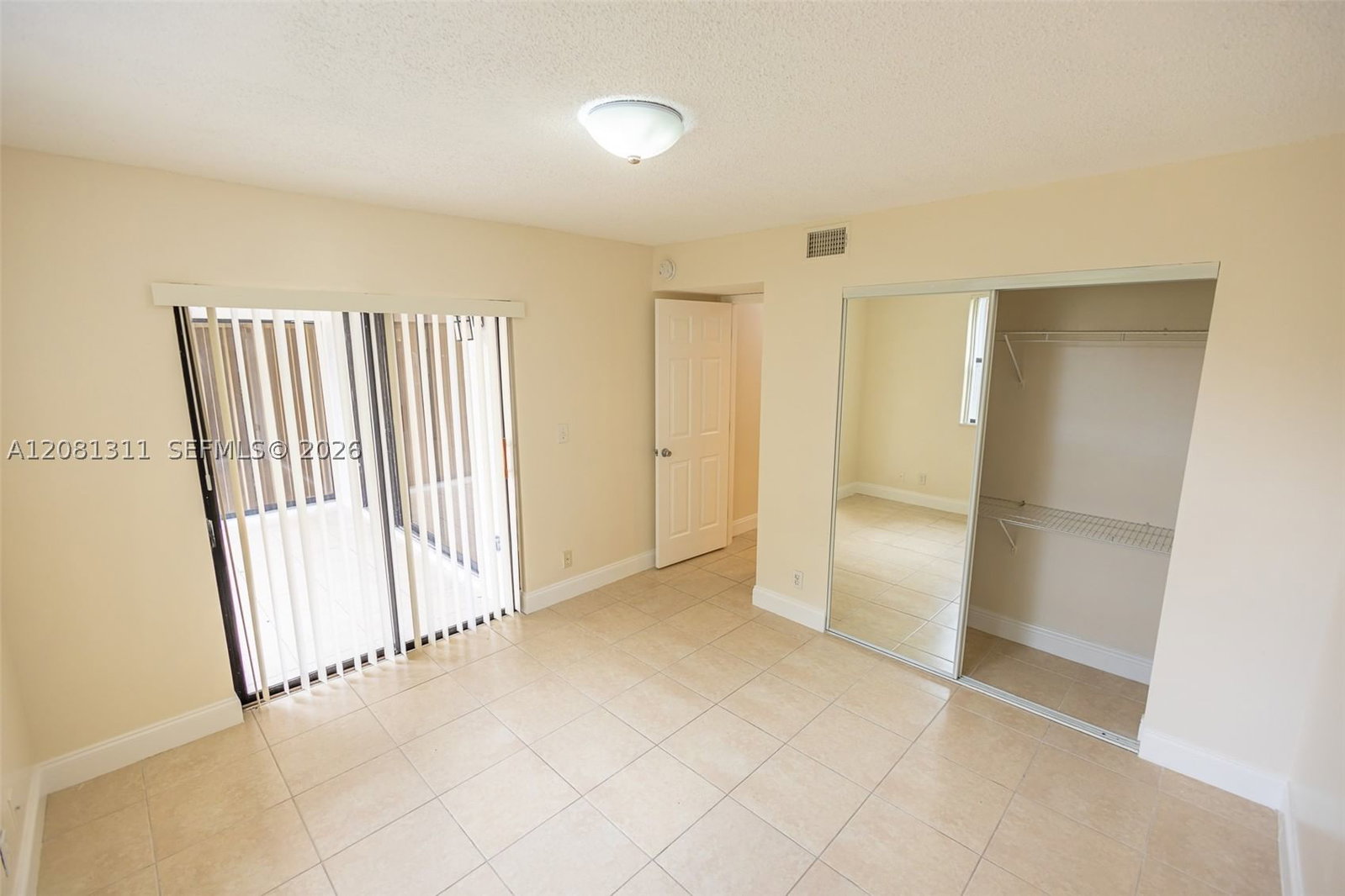 Real estate property located at 5681 Riverside Dr #105A6, Broward, Grand Oasis Condo, Coral Springs, FL