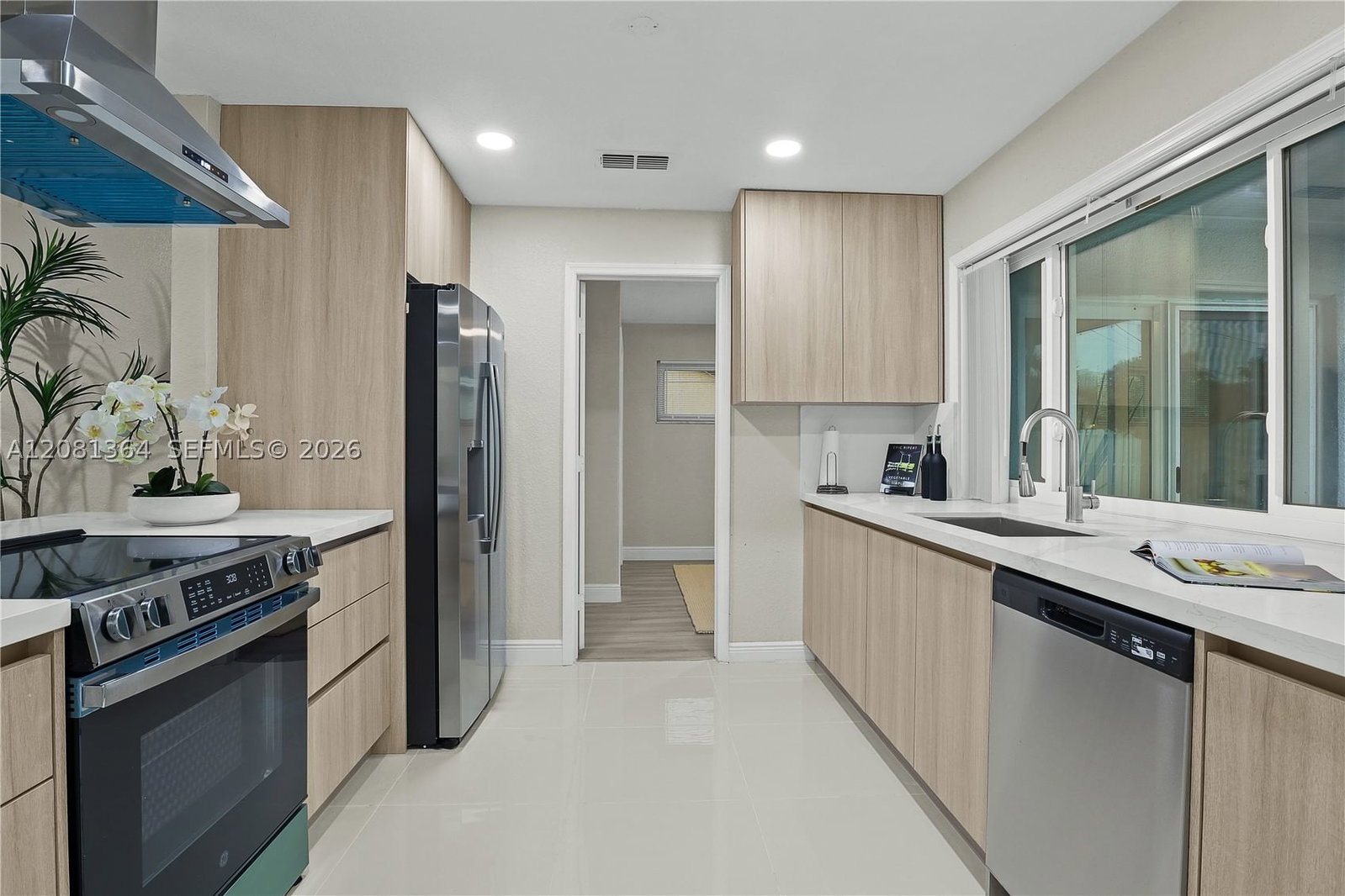 Real estate property located at 11940 29th Mnr, Broward, Sunrise Golf Village Sec, Sunrise, FL