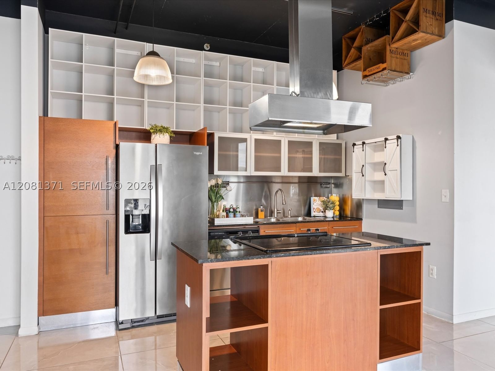 Real estate property located at 10 South River Dr #715, Miami-dade, Neo Condo, Miami, FL