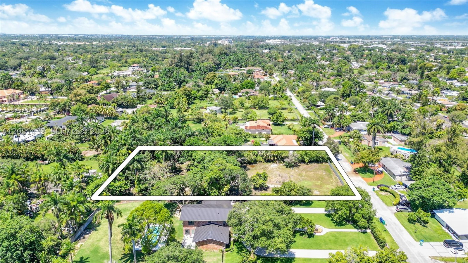 Real estate property located at 350 158th St, Miami-dade, Biscayne Gardens Sec A, Miami, FL