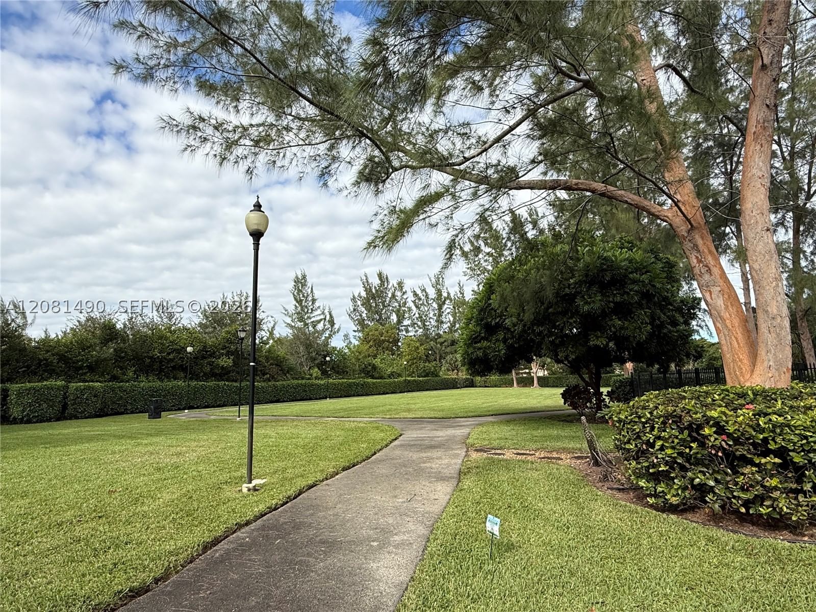 Real estate property located at 3490 Foxcroft Rd B208, Broward, Foxcroft Apts Inc Condo, Miramar, FL