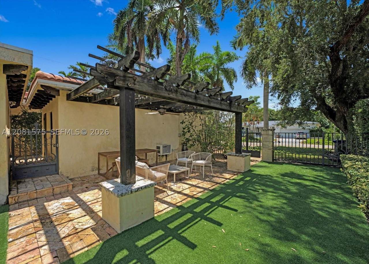 Real estate property located at 9204 10th Ave, Miami-dade, Amd Pl Golden Gate Pk, Miami Shores, FL