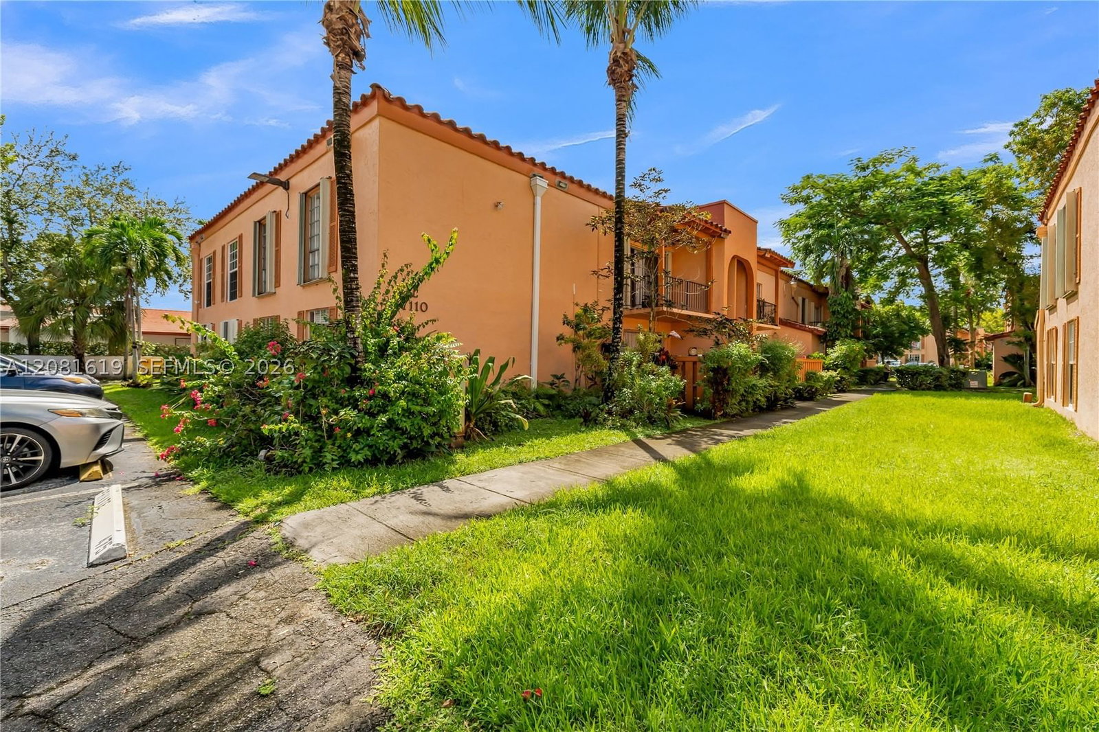 Real estate property located at 7110 Fairway Dr L12, Miami-dade, Cypress Village Condo, Miami Lakes, FL