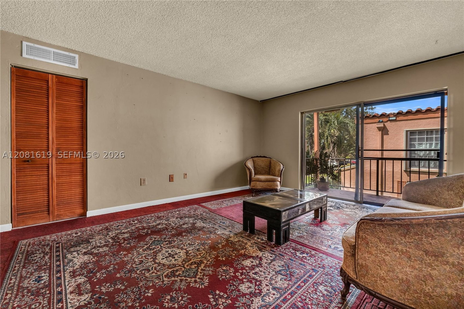 Real estate property located at 7110 Fairway Dr L12, Miami-dade, Cypress Village Condo, Miami Lakes, FL