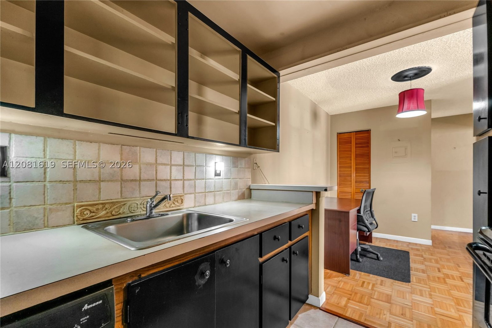 Real estate property located at 7110 Fairway Dr L12, Miami-dade, Cypress Village Condo, Miami Lakes, FL