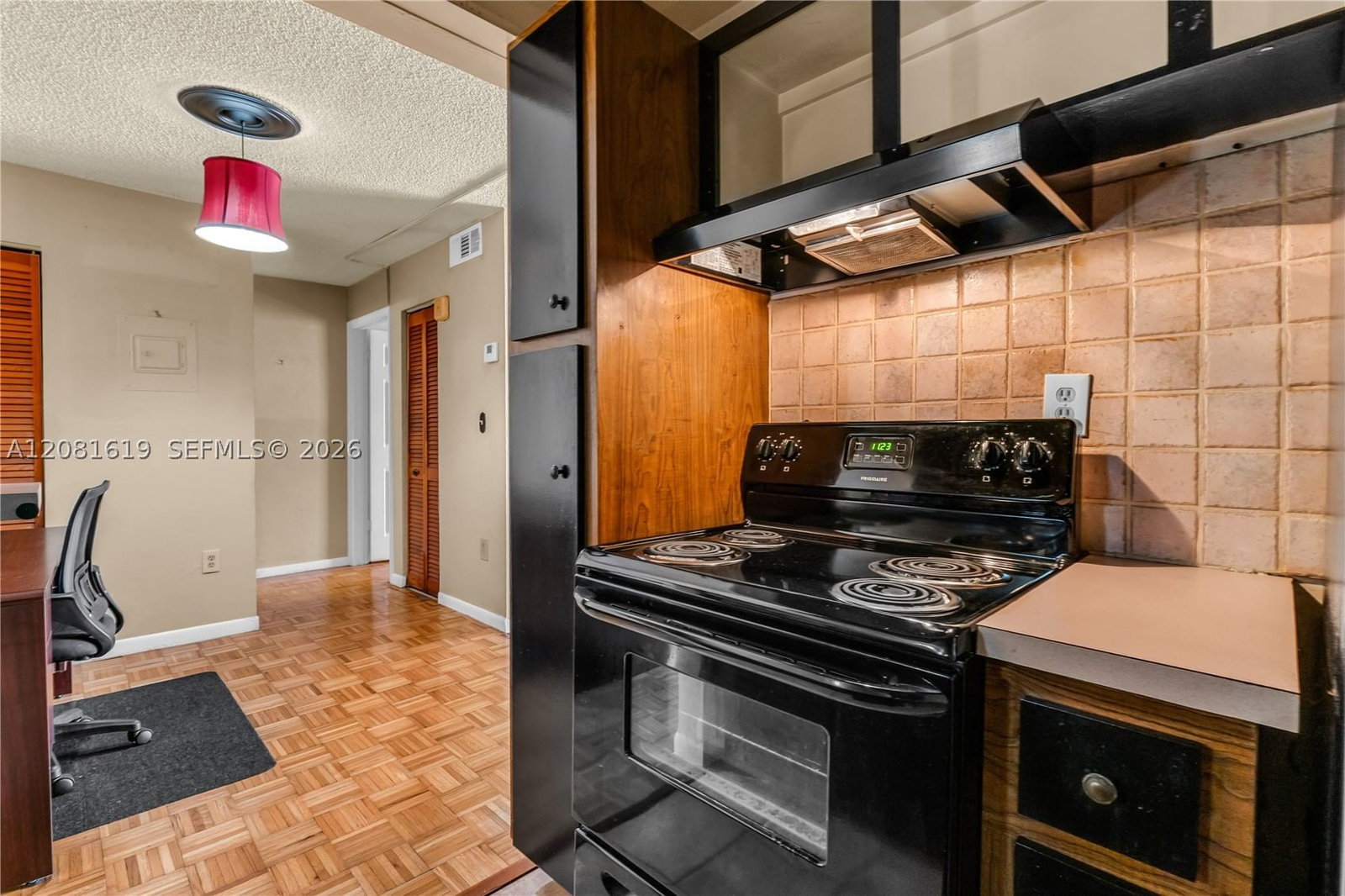 Real estate property located at 7110 Fairway Dr L12, Miami-dade, Cypress Village Condo, Miami Lakes, FL