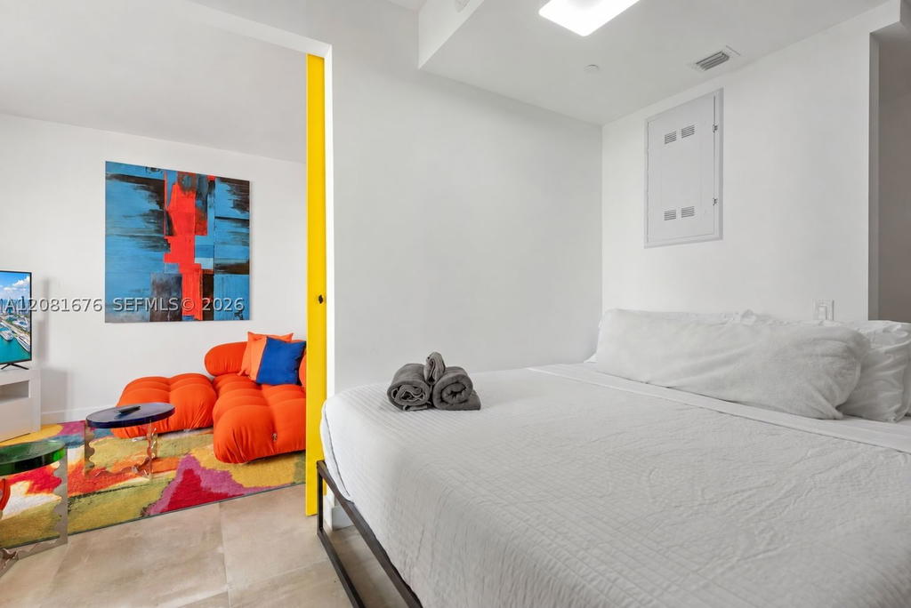 Real estate property located at 501 31st St #2504, Miami-dade, Paraiso Bayviews Condo, Miami, FL
