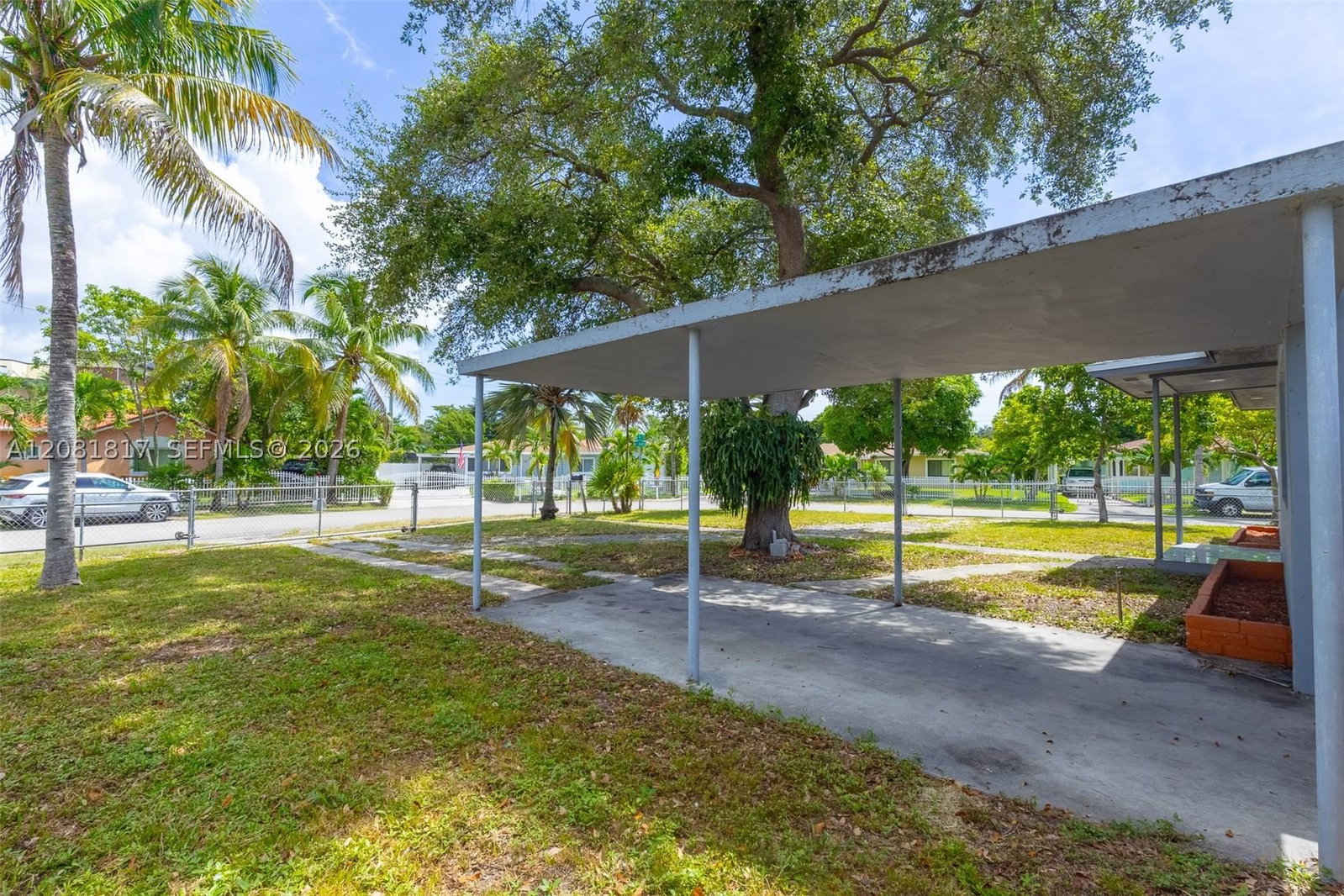 Real estate property located at 950 164th St, Miami-dade, Carl Byoir, North Miami Beach, FL