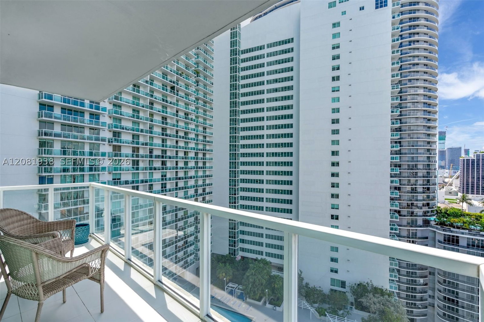Real estate property located at 1900 Bayshore Dr #2111, Miami-dade, Quantum On The Bay Condo, Miami, FL