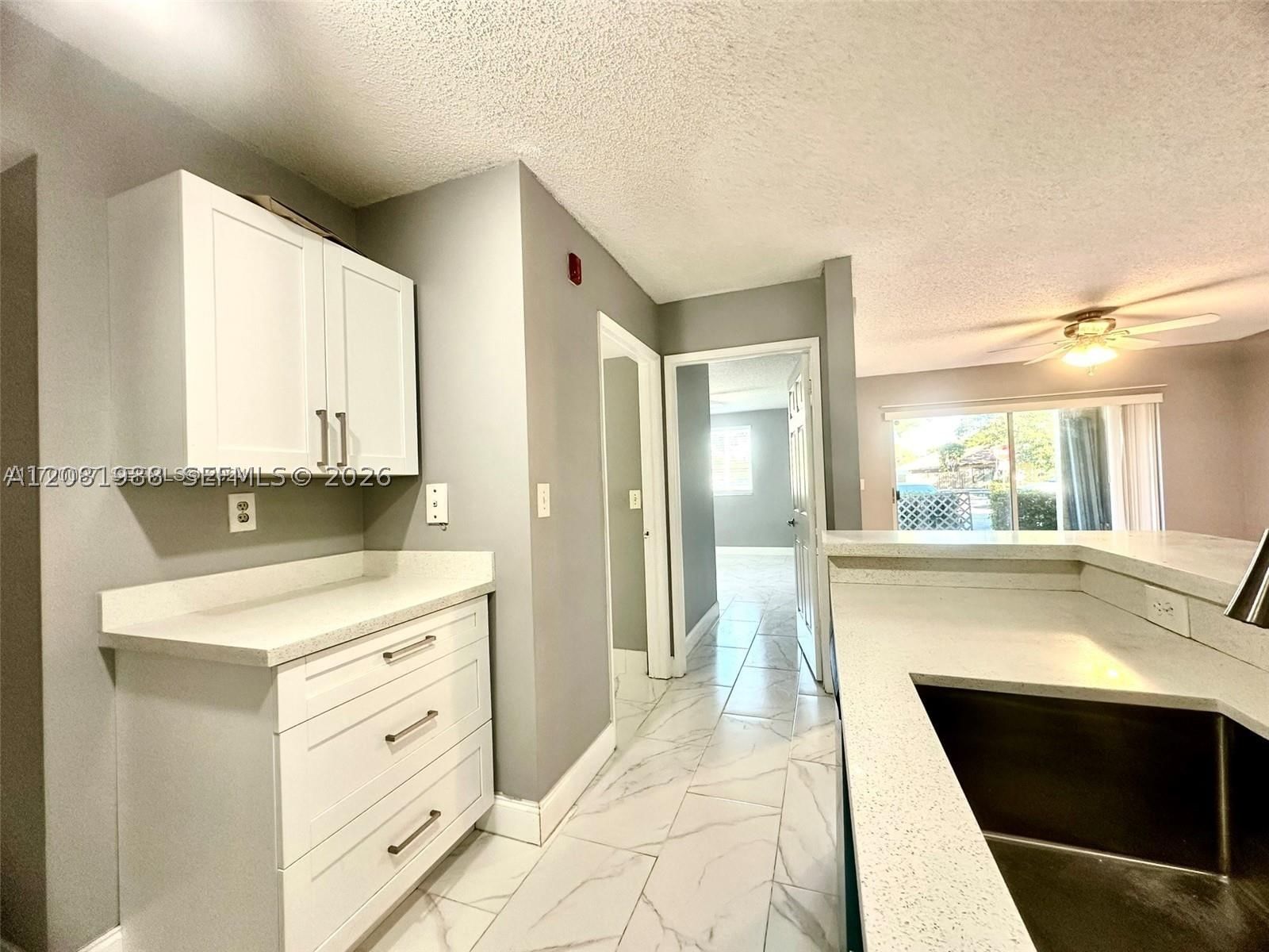Real estate property located at 2620 University Dr #105, Broward, Royal Grand Condo, Davie, FL