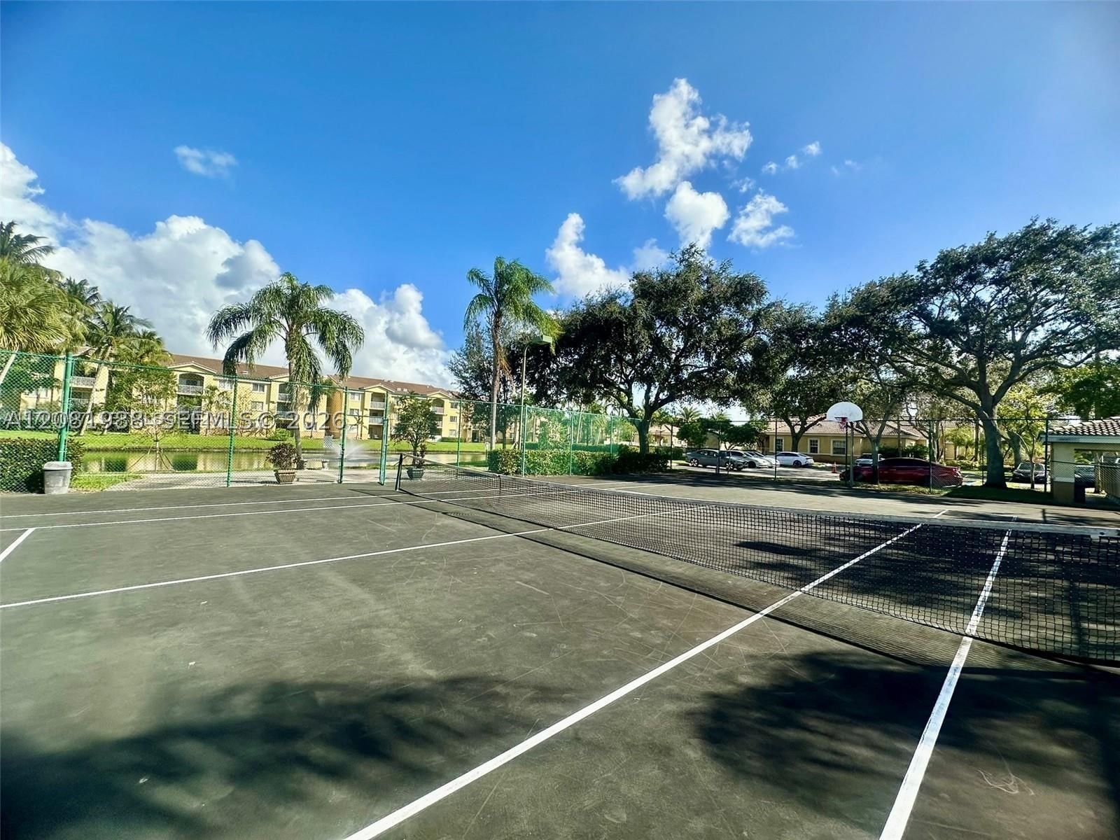 Real estate property located at 2620 University Dr #105, Broward, Royal Grand Condo, Davie, FL