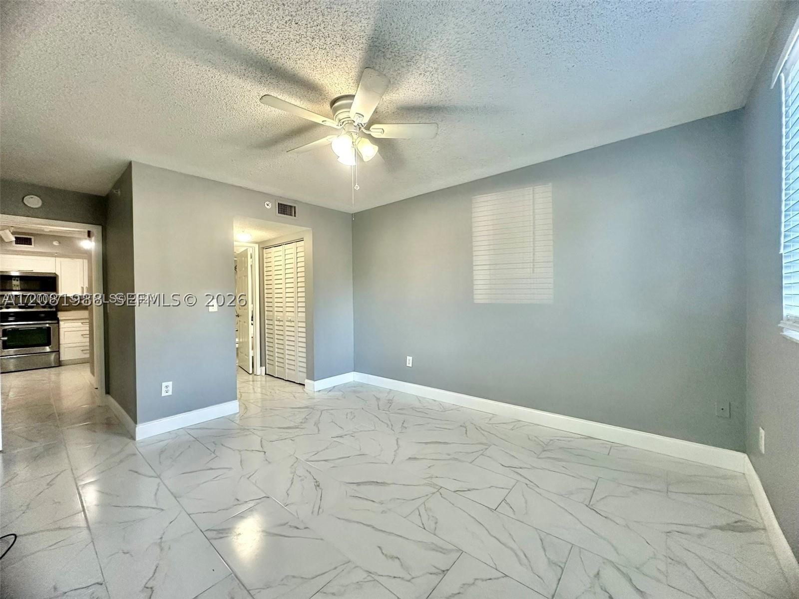 Real estate property located at 2620 University Dr #105, Broward, Royal Grand Condo, Davie, FL