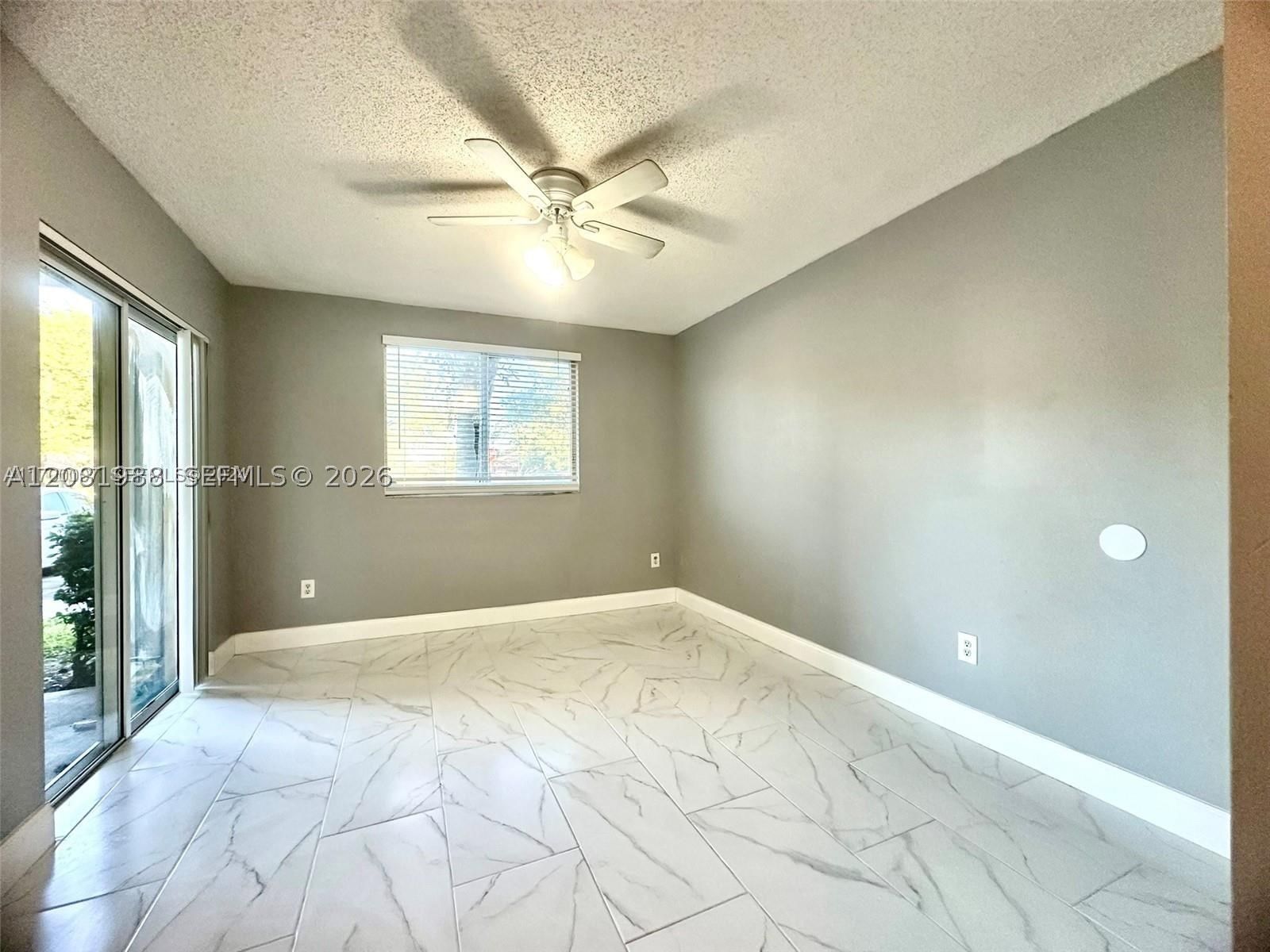 Real estate property located at 2620 University Dr #105, Broward, Royal Grand Condo, Davie, FL