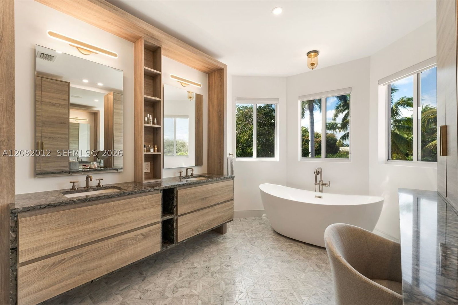 Real estate property located at 2181 Bay Rd, Miami-dade, Sunset Lake Amd Pl, Miami Beach, FL