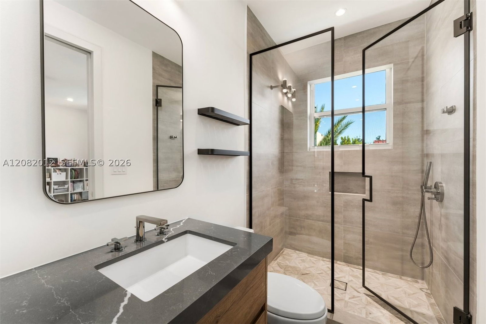 Real estate property located at 2181 Bay Rd, Miami-dade, Sunset Lake Amd Pl, Miami Beach, FL
