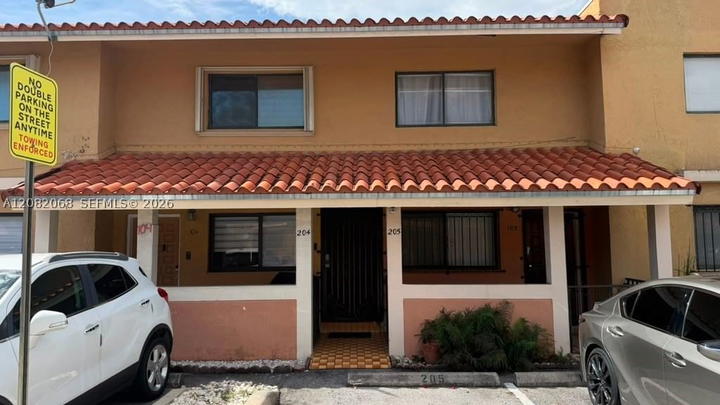 Real estate property located at 2770 61st Pl #204, Miami-dade, Residencial El Prado Cond, Hialeah, FL