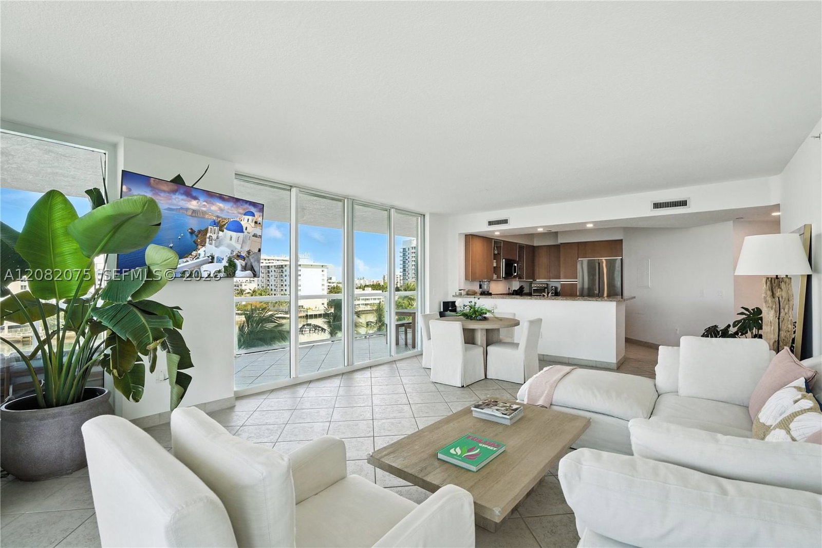 Real estate property located at 10 Venetian Way #604, Miami-dade, The Grand Venetian Condo, Miami Beach, FL