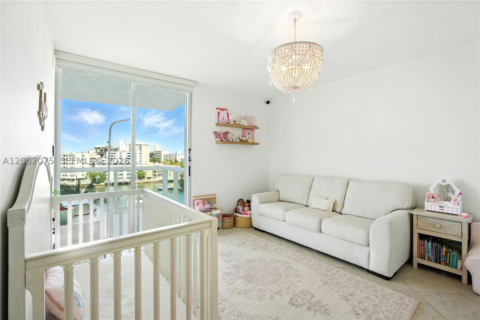 Real estate property located at 10 Venetian Way #604, Miami-dade, The Grand Venetian Condo, Miami Beach, FL