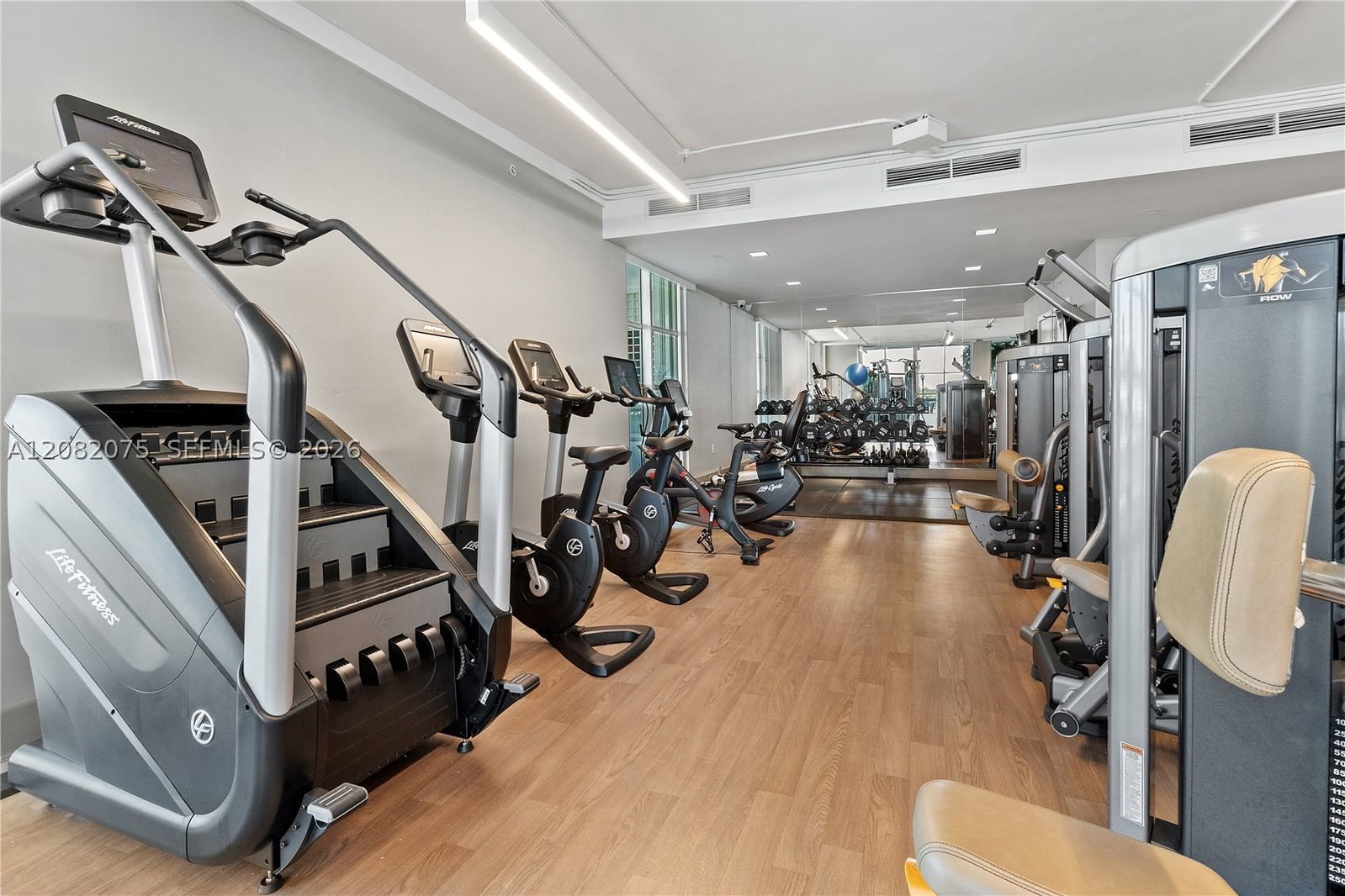 Real estate property located at 10 Venetian Way #604, Miami-dade, The Grand Venetian Condo, Miami Beach, FL