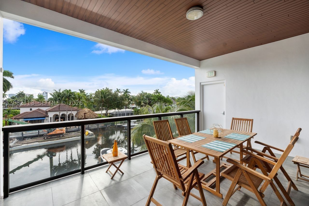 Real estate property located at 20 Isle Of Venice Dr #302, Broward, Aqualuna Las Olas Condo, Fort Lauderdale, FL