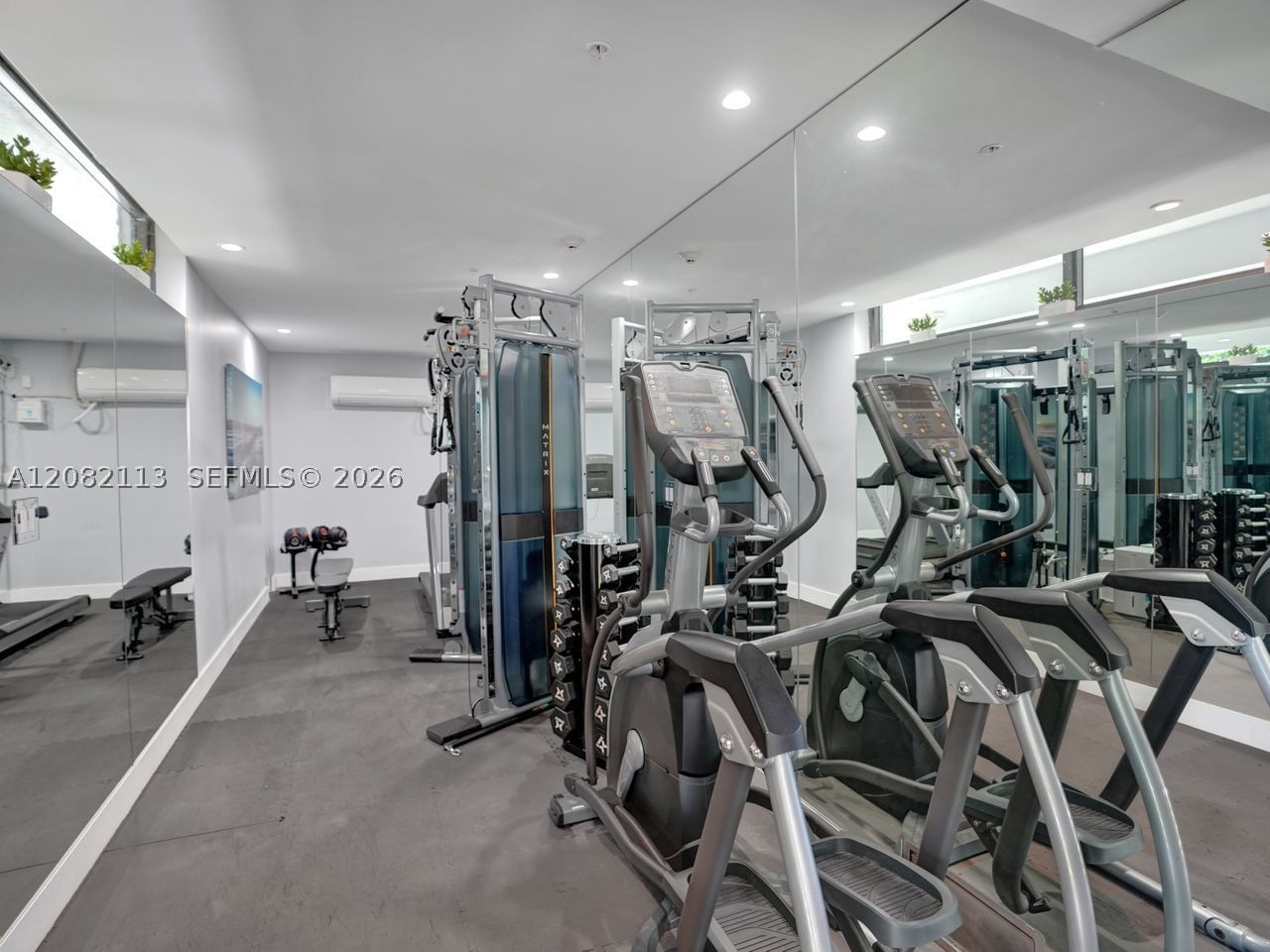 Real estate property located at 20 Isle Of Venice Dr #302, Broward, Aqualuna Las Olas Condo, Fort Lauderdale, FL