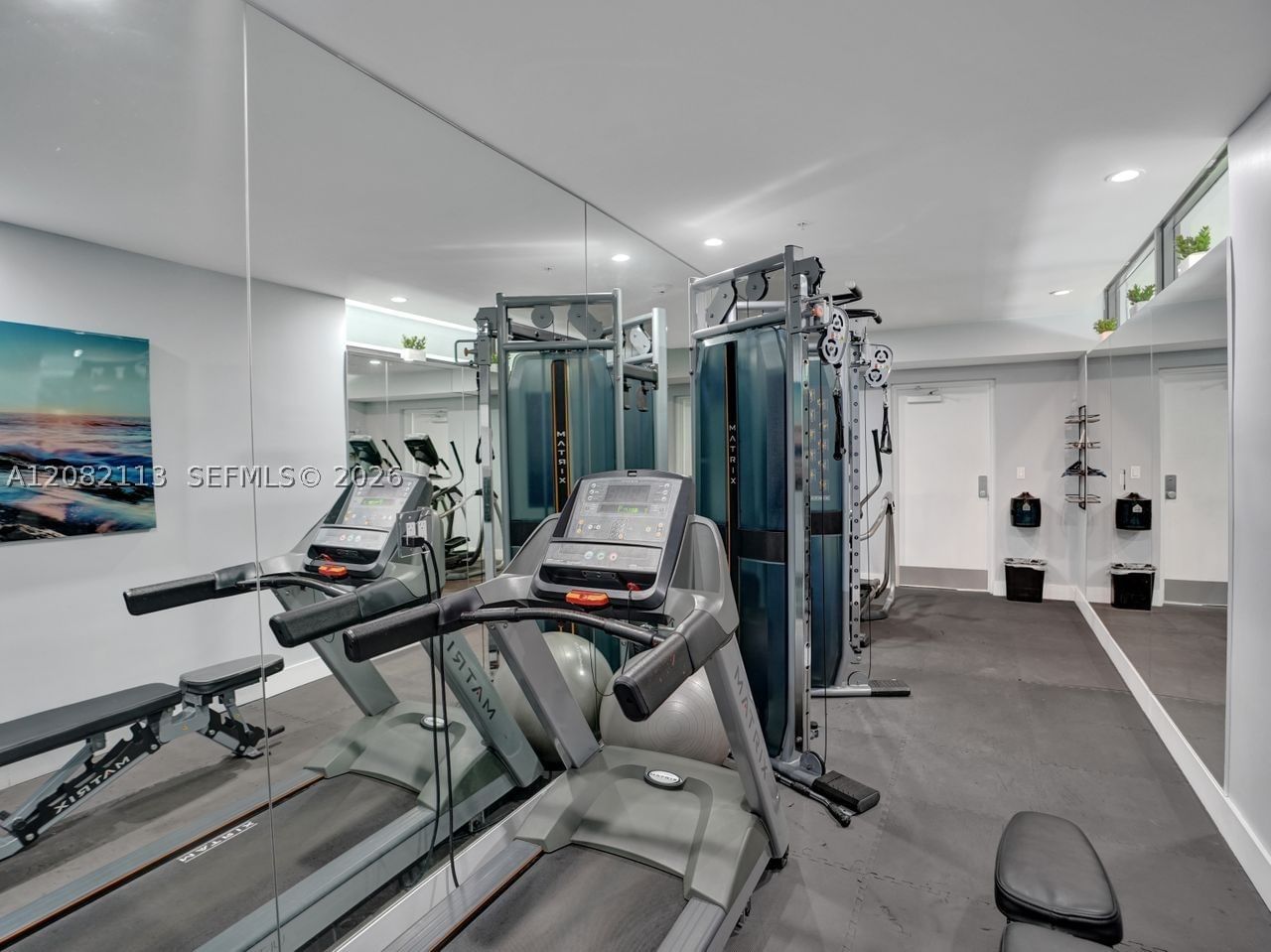 Real estate property located at 20 Isle Of Venice Dr #302, Broward, Aqualuna Las Olas Condo, Fort Lauderdale, FL