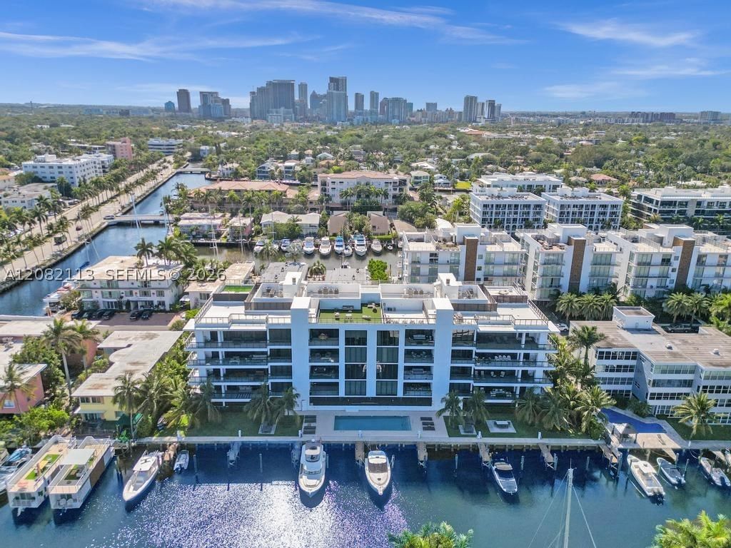 Real estate property located at 20 Isle Of Venice Dr #302, Broward, Aqualuna Las Olas Condo, Fort Lauderdale, FL