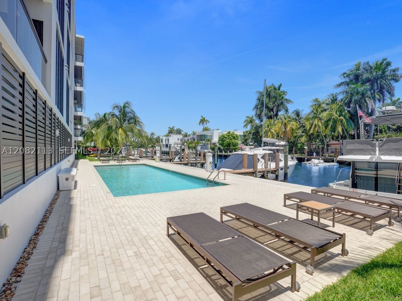 Real estate property located at 20 Isle Of Venice Dr #302, Broward, Aqualuna Las Olas Condo, Fort Lauderdale, FL