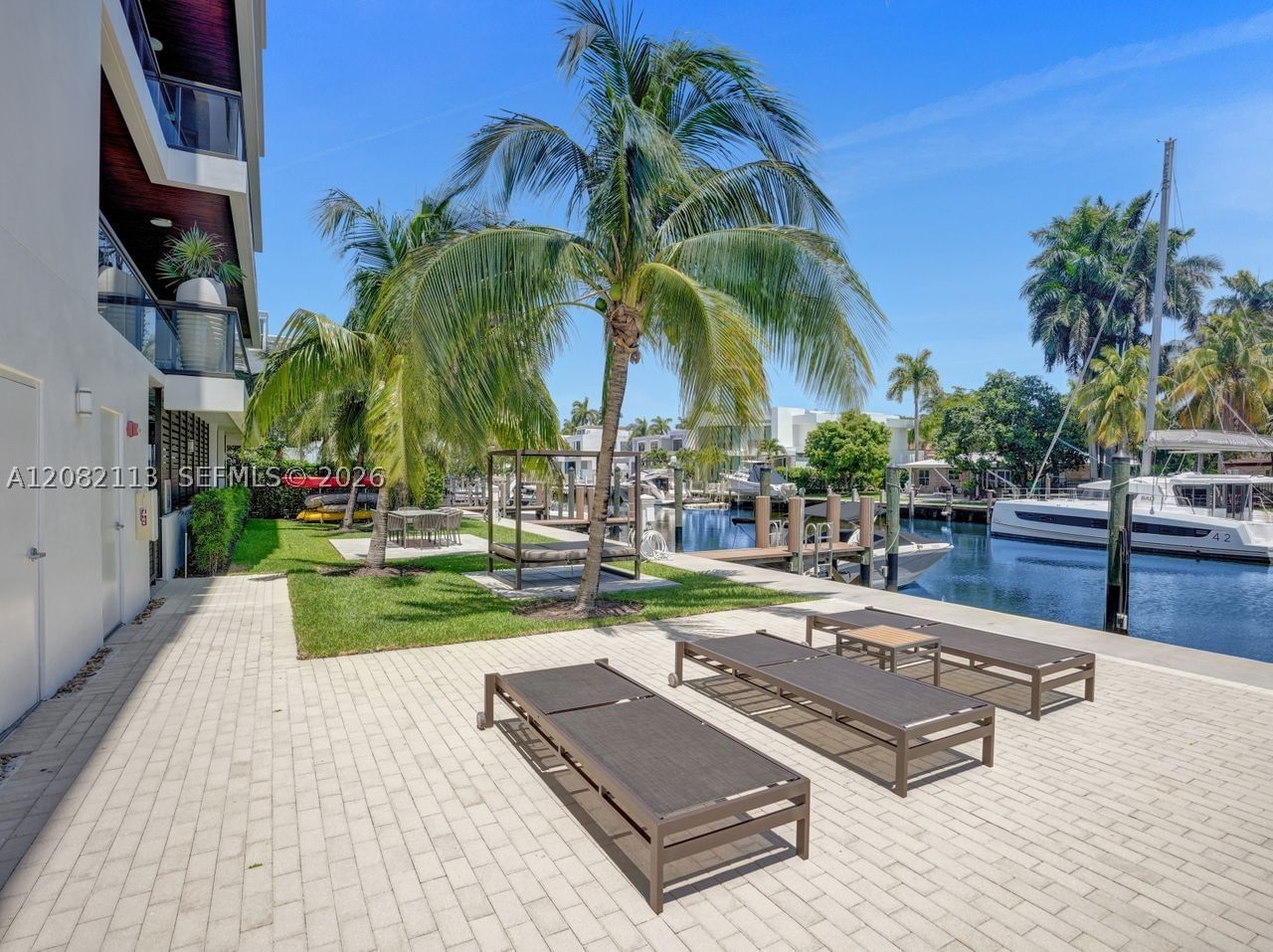 Real estate property located at 20 Isle Of Venice Dr #302, Broward, Aqualuna Las Olas Condo, Fort Lauderdale, FL