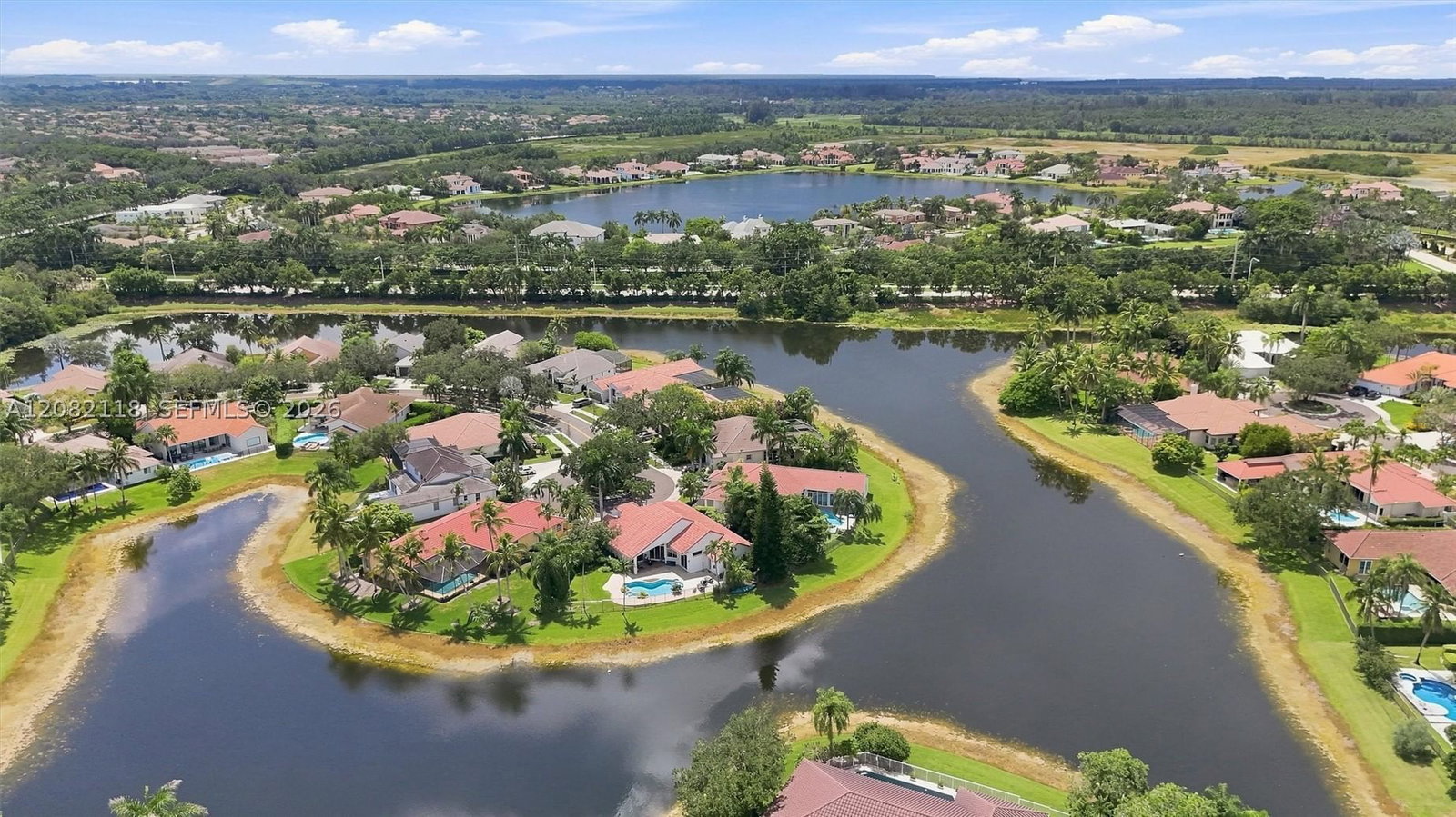 Real estate property located at 3026 Lakewood Dr, Broward, Sector 7 South -, Weston, FL