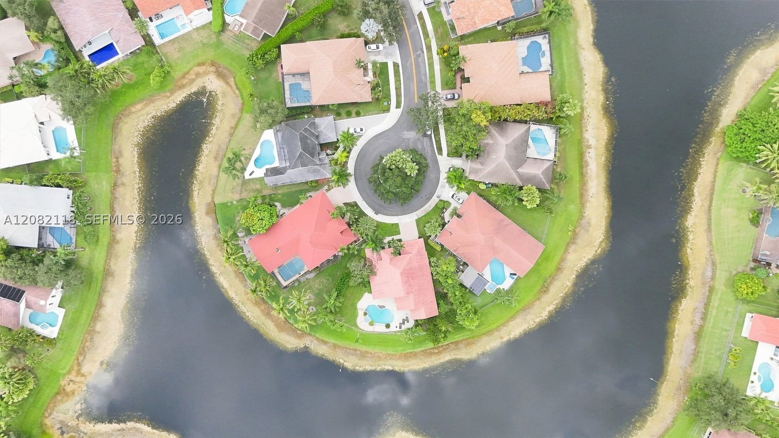 Real estate property located at 3026 Lakewood Dr, Broward, Sector 7 South -, Weston, FL