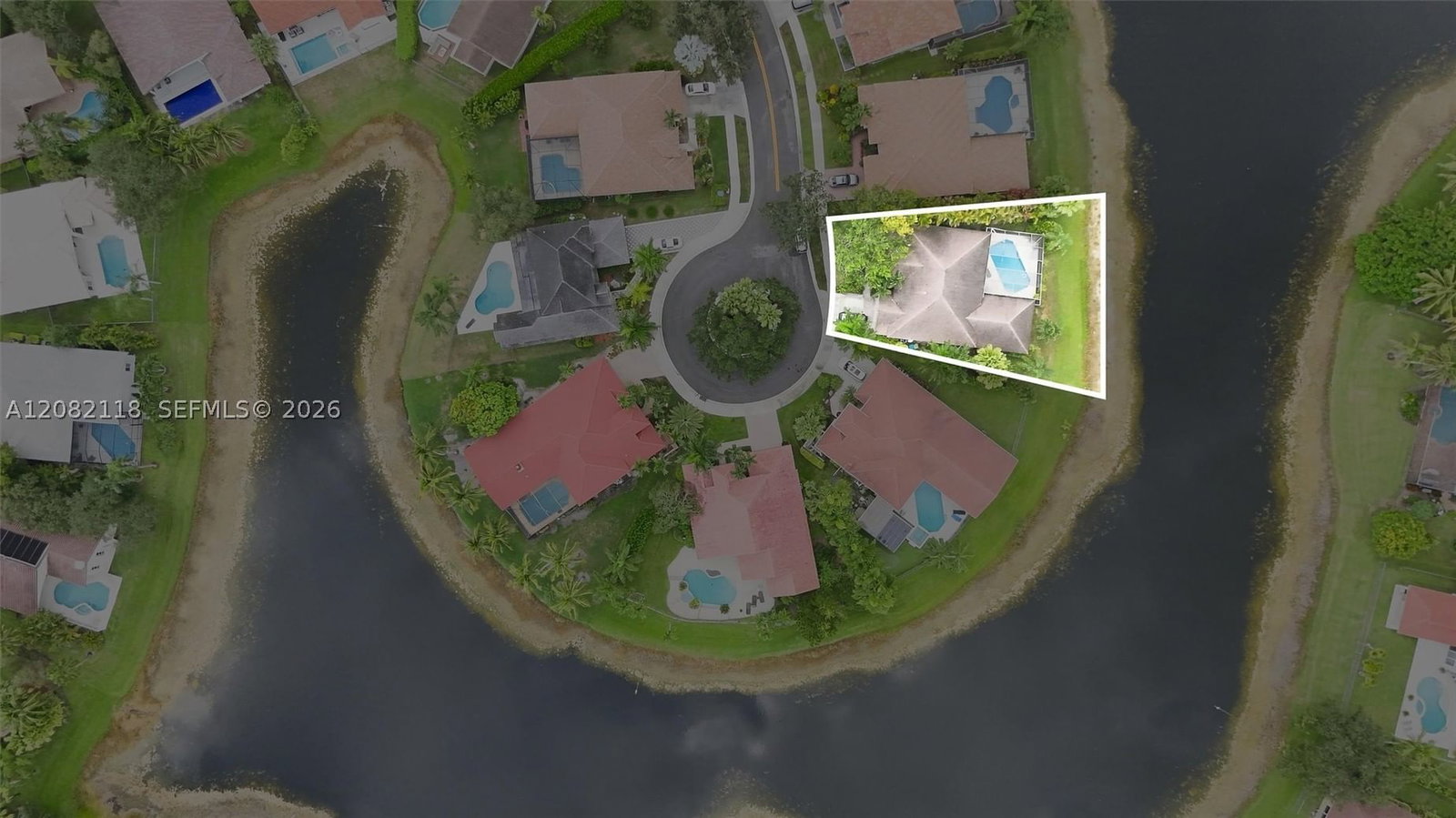 Real estate property located at 3026 Lakewood Dr, Broward, Sector 7 South -, Weston, FL