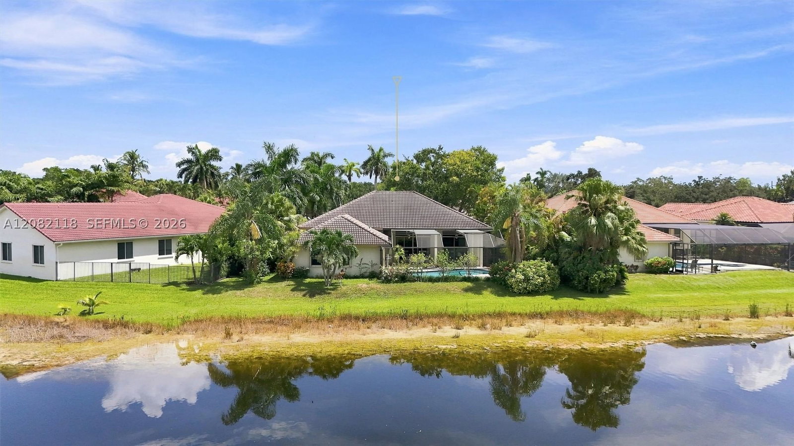 Real estate property located at 3026 Lakewood Dr, Broward, Sector 7 South -, Weston, FL