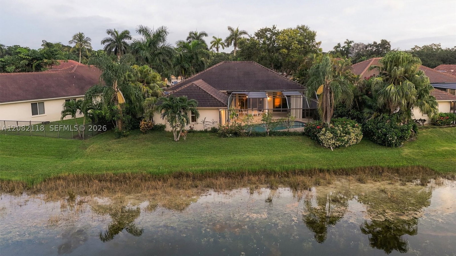 Real estate property located at 3026 Lakewood Dr, Broward, Sector 7 South -, Weston, FL