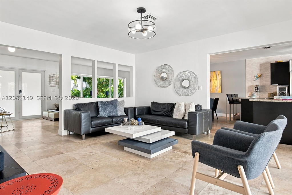 Real estate property located at 1103 Washington St, Broward, Hollywood Lakes Section, Hollywood, FL