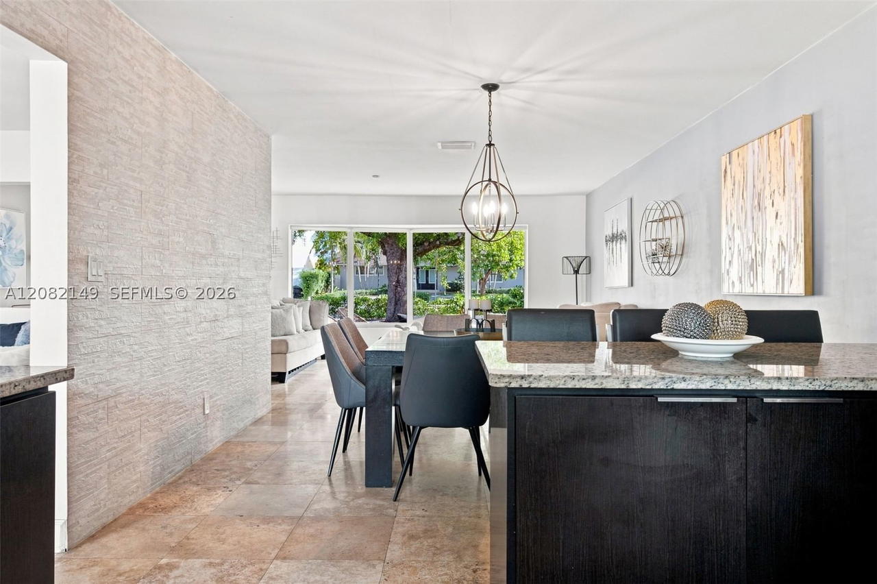 Real estate property located at 1103 Washington St, Broward, Hollywood Lakes Section, Hollywood, FL