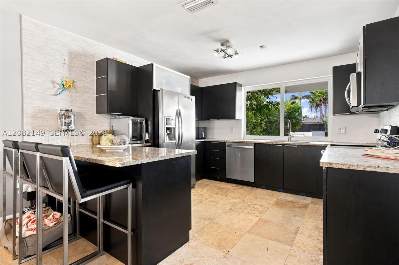 Real estate property located at 1103 Washington St, Broward, Hollywood Lakes Section, Hollywood, FL