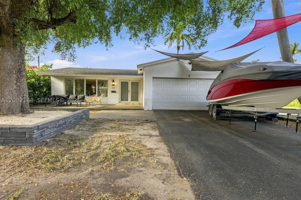 Real estate property located at 1103 Washington St, Broward, Hollywood Lakes Section, Hollywood, FL