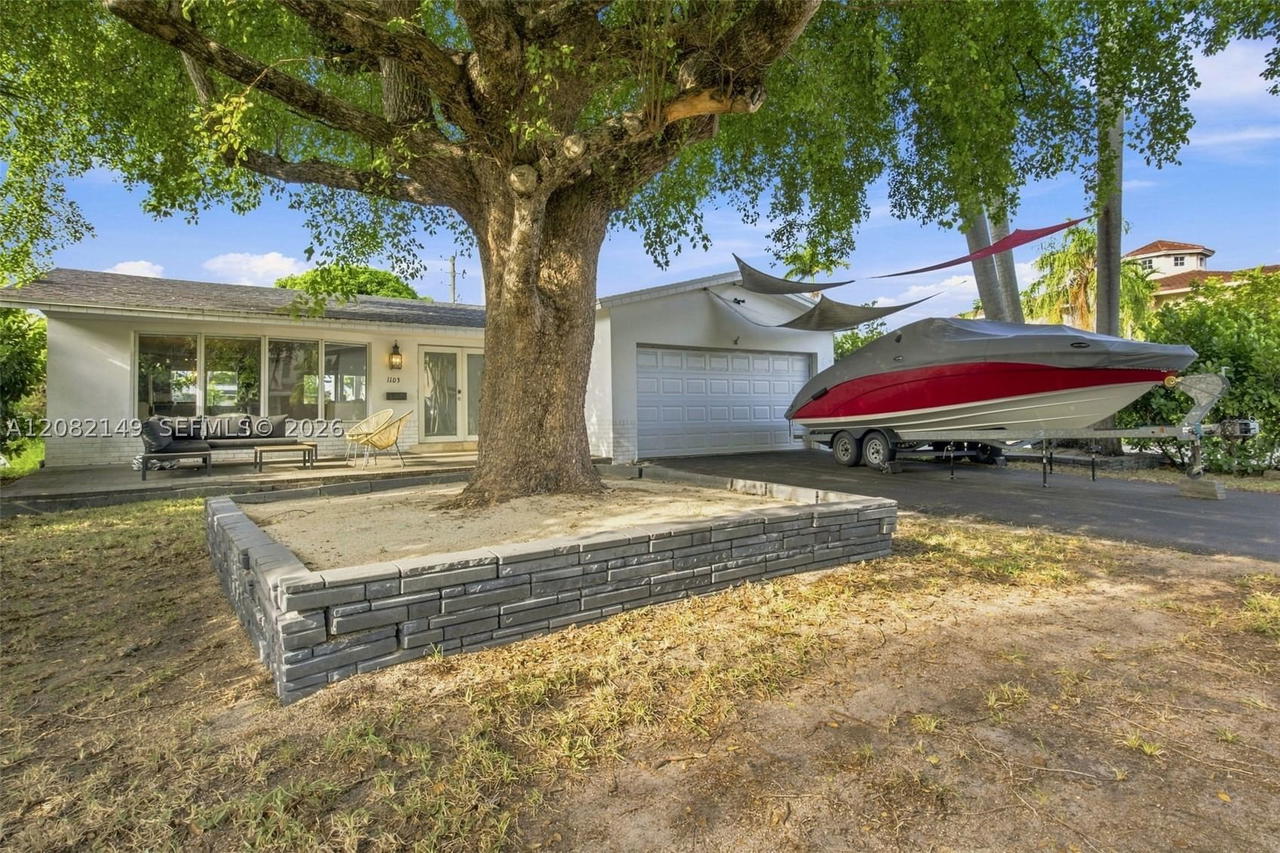 Real estate property located at 1103 Washington St, Broward, Hollywood Lakes Section, Hollywood, FL