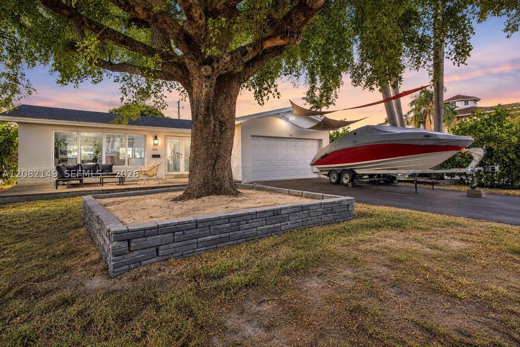 Real estate property located at 1103 Washington St, Broward, Hollywood Lakes Section, Hollywood, FL