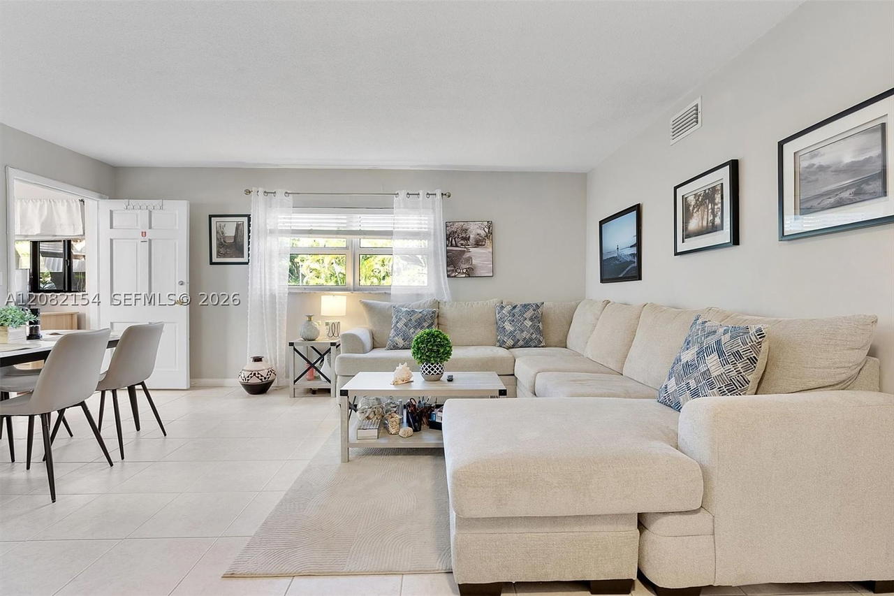 Real estate property located at 160 8th Ave #1A, Broward, Eldorado Country Club Apt, Hallandale Beach, FL