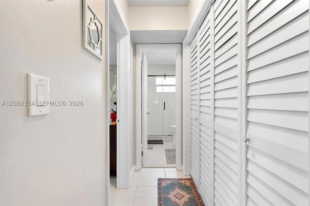 Real estate property located at 160 8th Ave #1A, Broward, Eldorado Country Club Apt, Hallandale Beach, FL