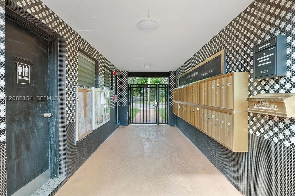 Real estate property located at 160 8th Ave #1A, Broward, Eldorado Country Club Apt, Hallandale Beach, FL