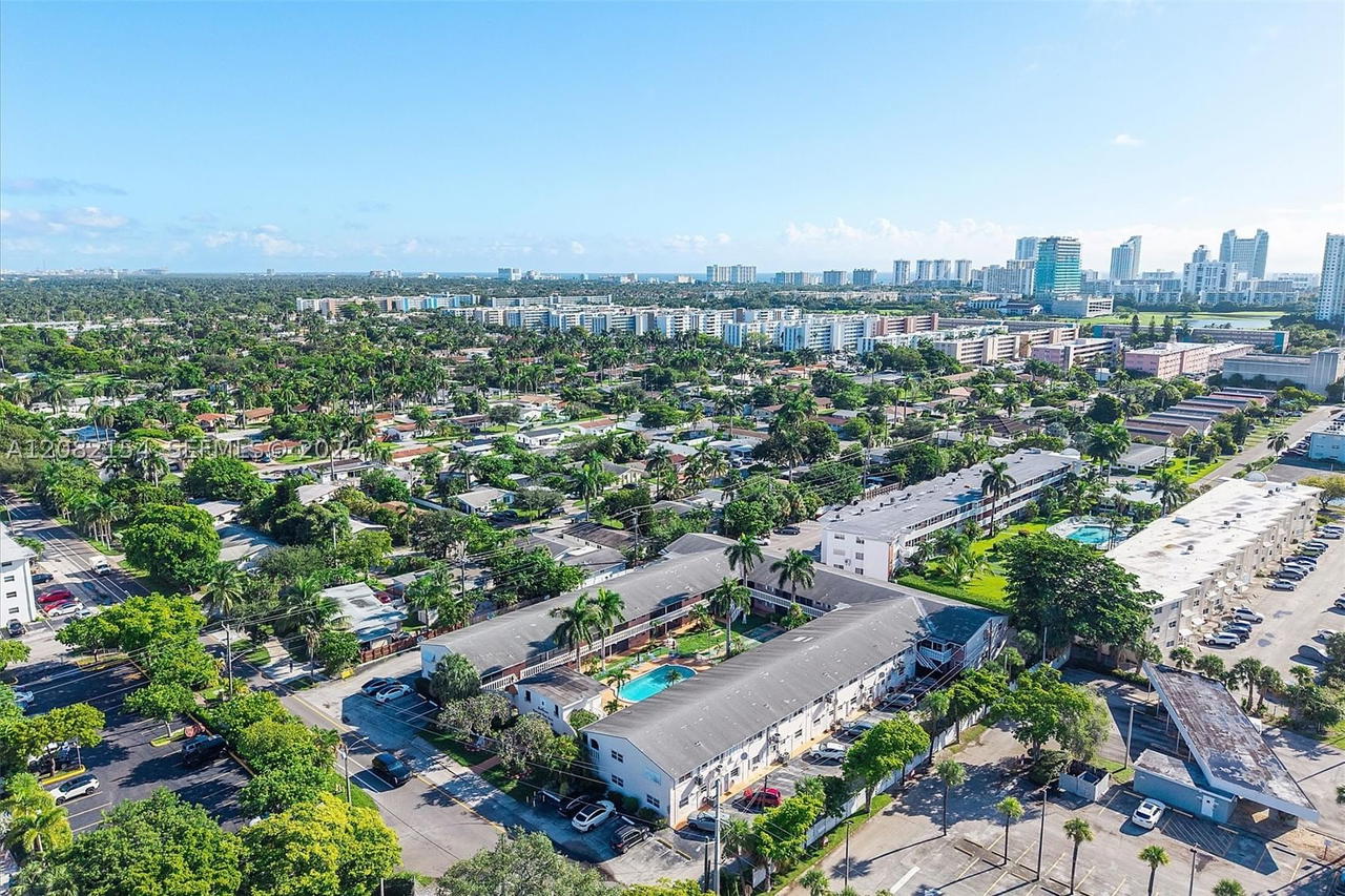 Real estate property located at 160 8th Ave #1A, Broward, Eldorado Country Club Apt, Hallandale Beach, FL