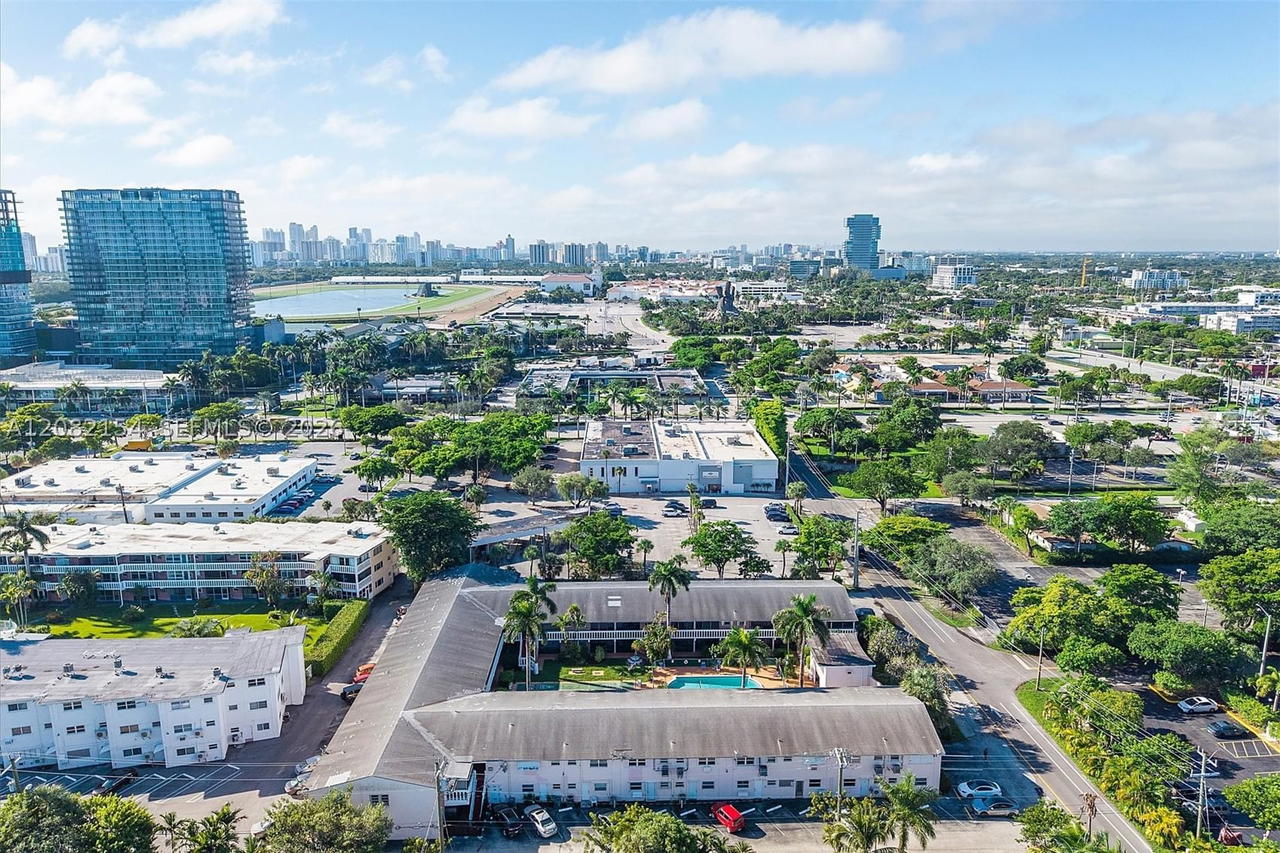 Real estate property located at 160 8th Ave #1A, Broward, Eldorado Country Club Apt, Hallandale Beach, FL