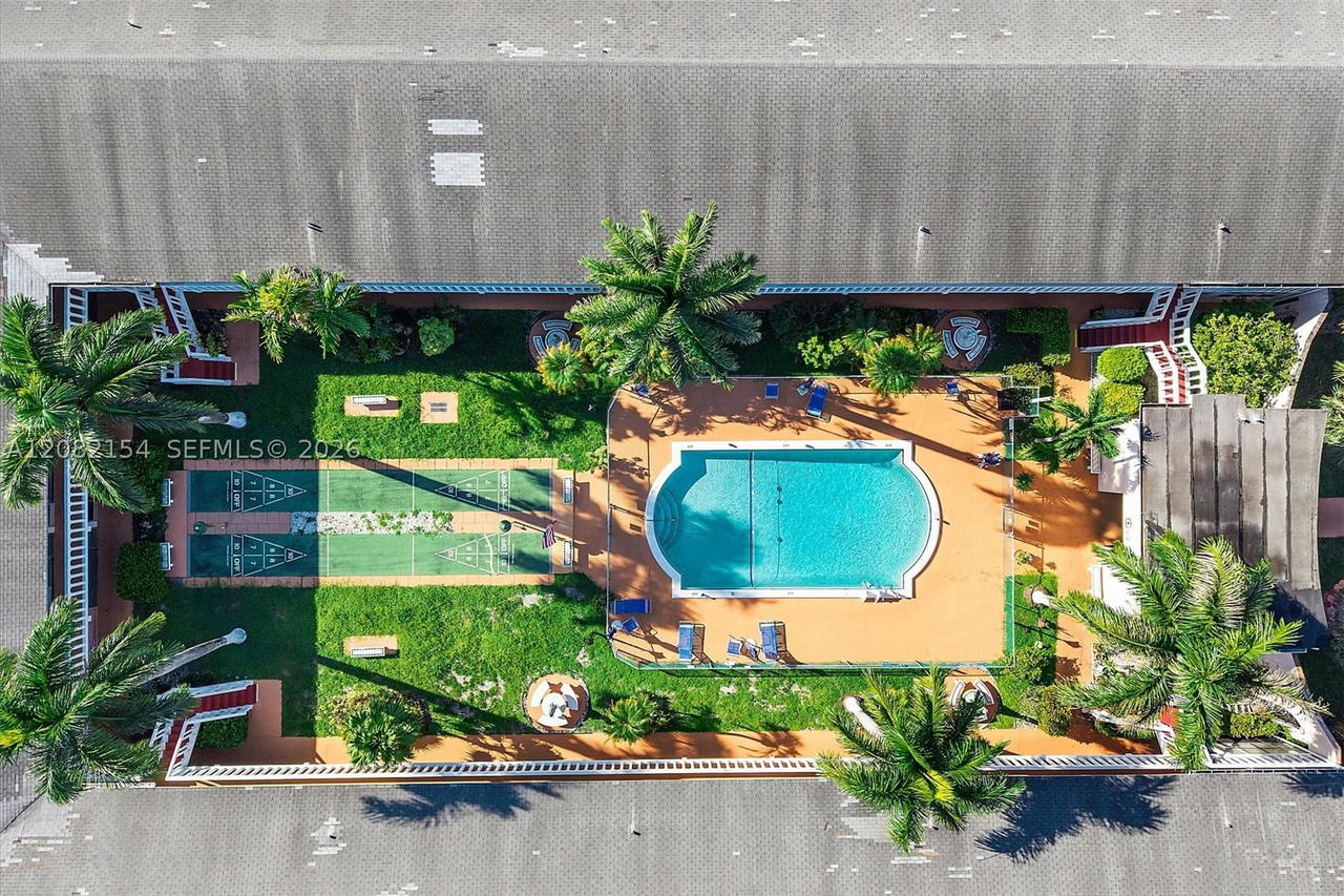 Real estate property located at 160 8th Ave #1A, Broward, Eldorado Country Club Apt, Hallandale Beach, FL