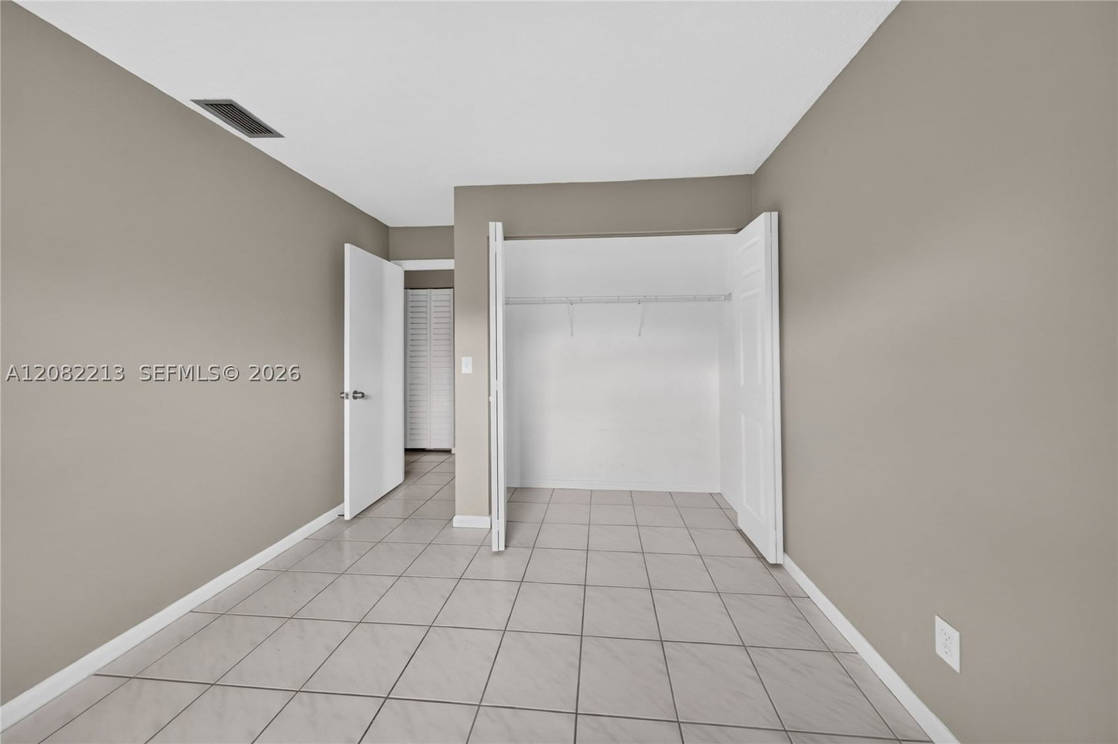 Real estate property located at 2230 Nova Village Dr, Broward, Nova Village, Davie, FL
